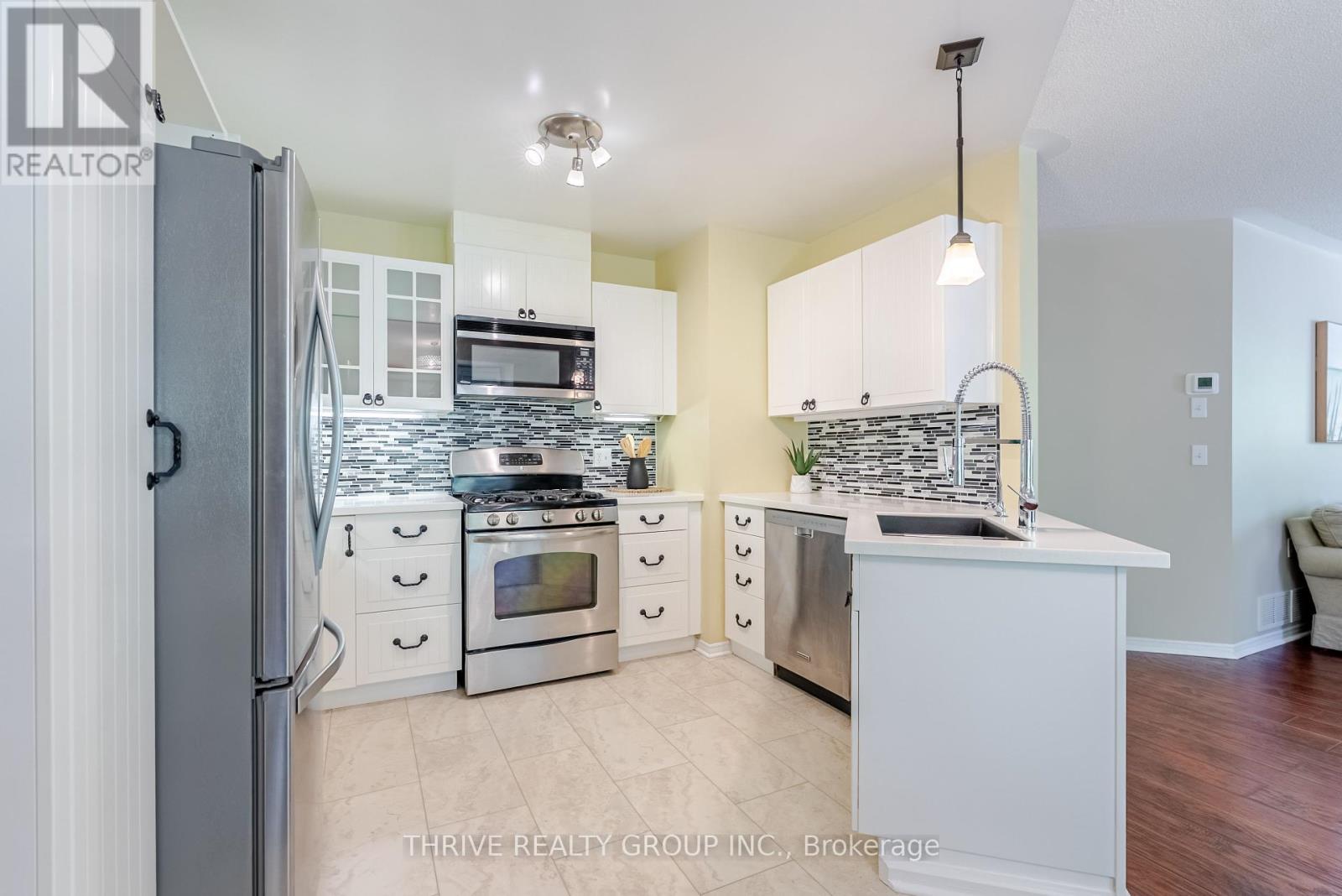 15 - 875 Thistledown Way, London North, Ontario  N6G 5G5 - Photo 10 - X12418682