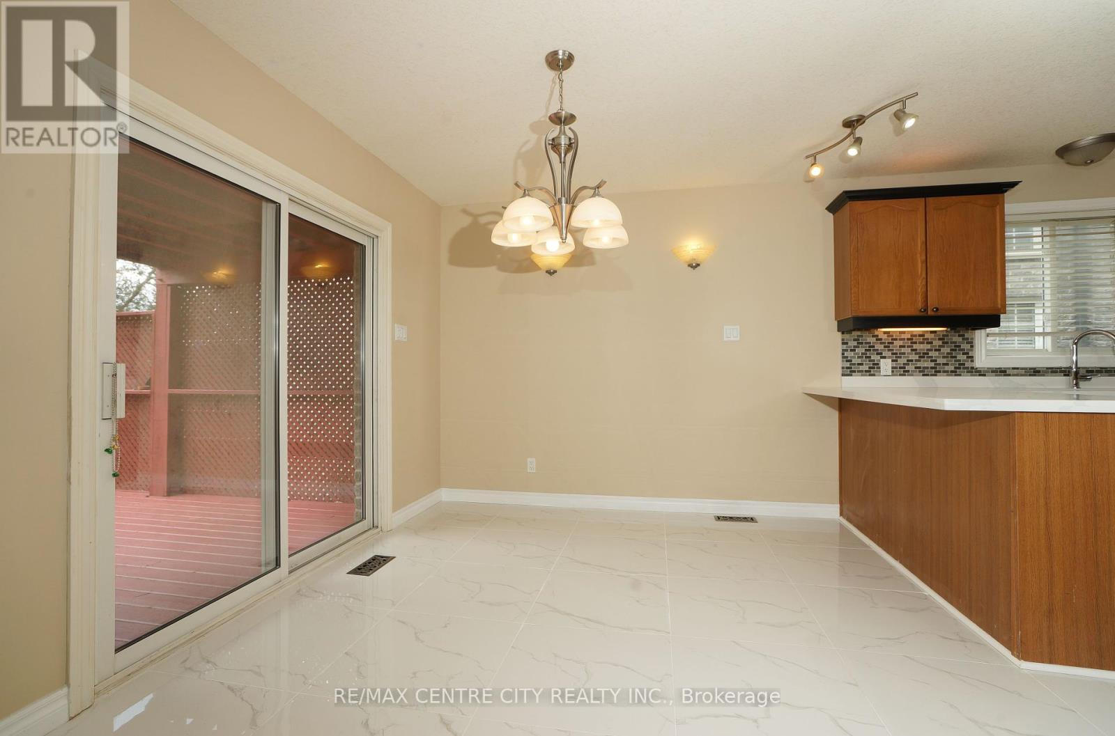742 Marigold Street Sw, London North, Ontario  N5X 4J3 - Photo 10 - X12418703