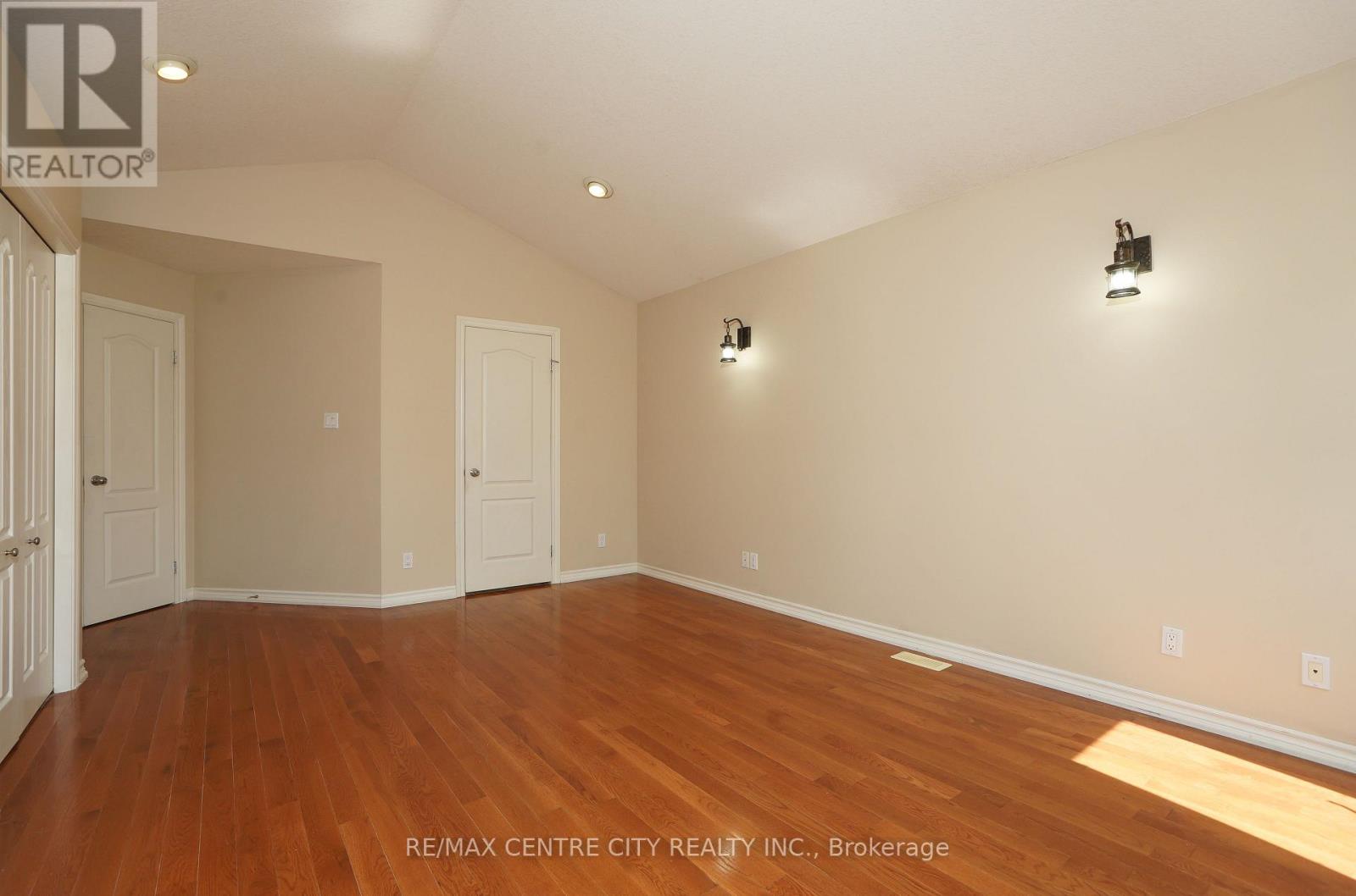 742 Marigold Street Sw, London North, Ontario  N5X 4J3 - Photo 13 - X12418703