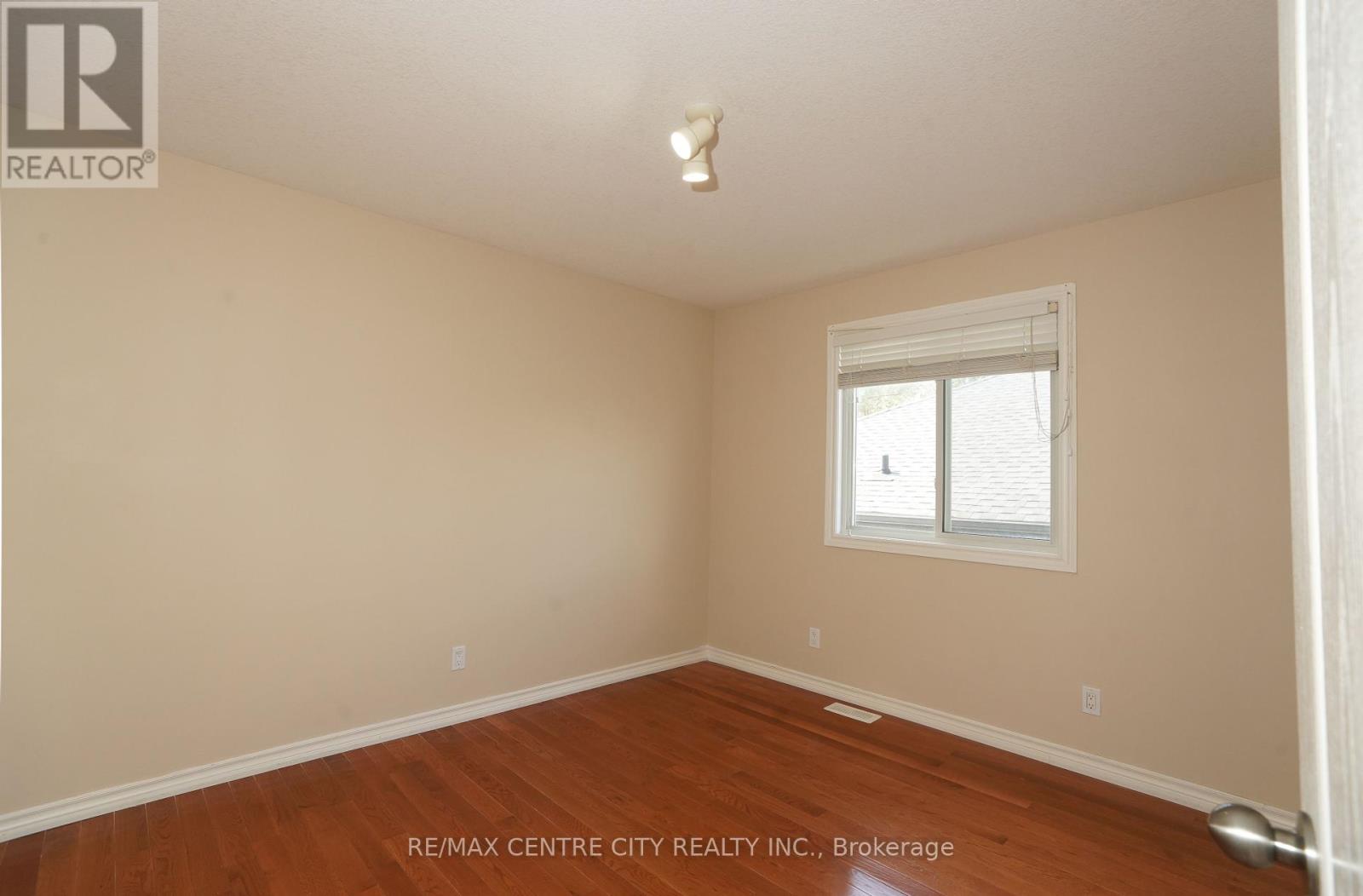 742 Marigold Street Sw, London North, Ontario  N5X 4J3 - Photo 21 - X12418703