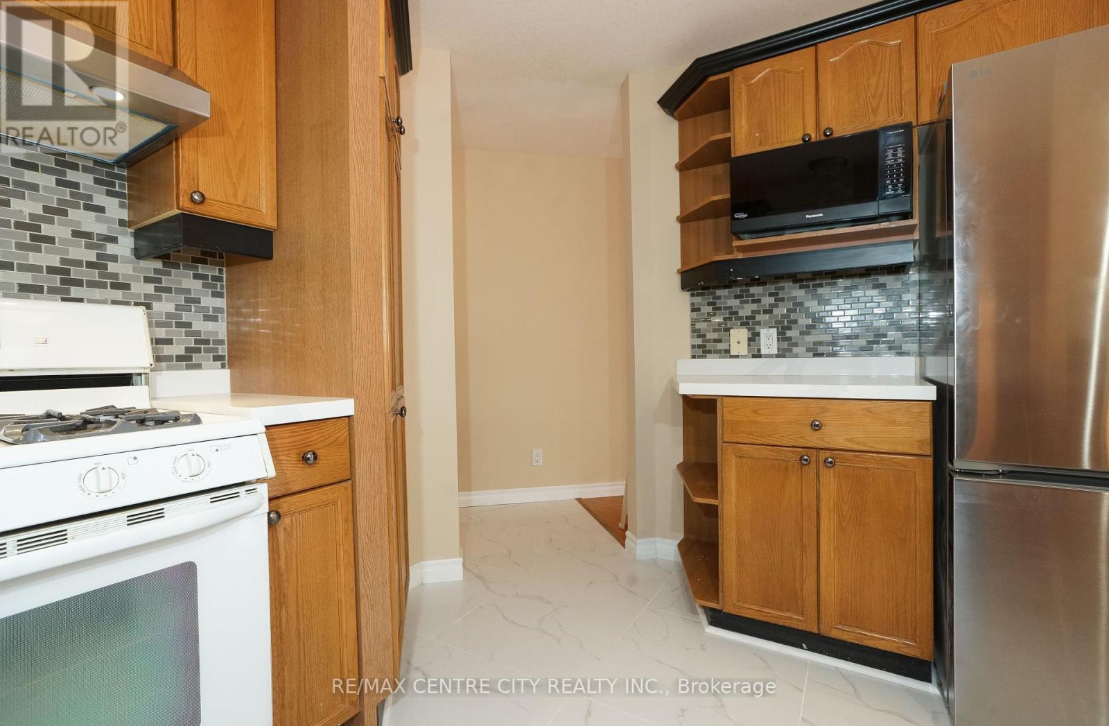 742 Marigold Street Sw, London North, Ontario  N5X 4J3 - Photo 9 - X12418703