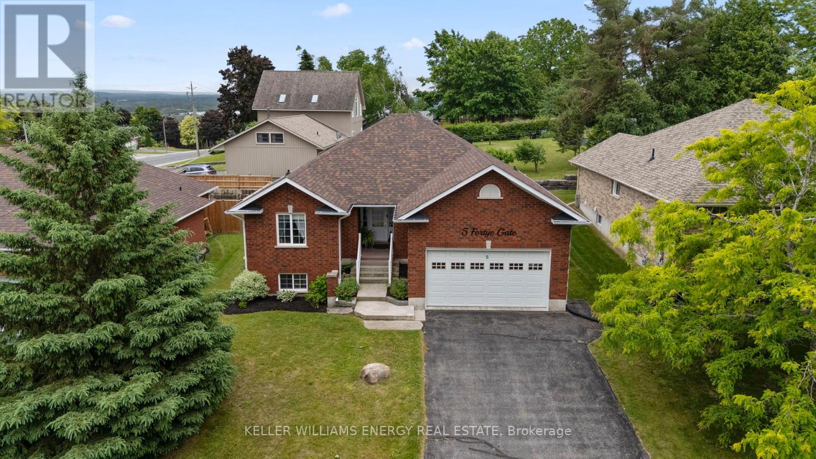 5 Fortye Gate, Peterborough (Otonabee Ward 1), Ontario  K9K 2E7 - Photo 2 - X12418660