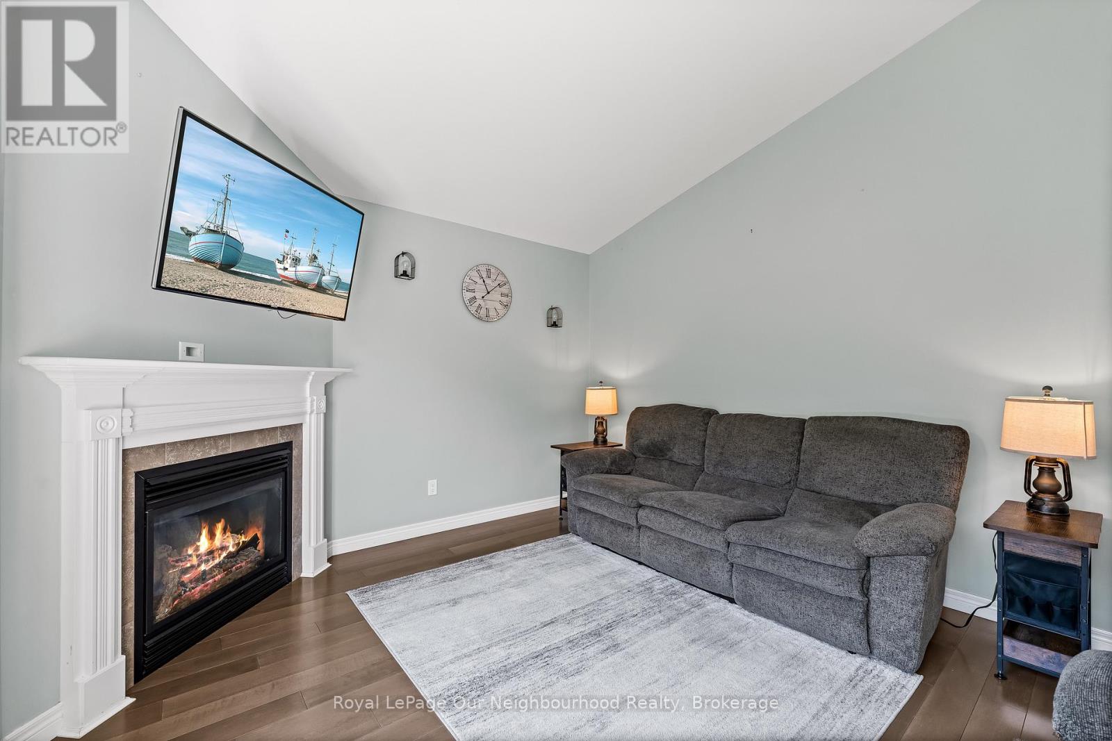 444 Florence Drive, Peterborough North, Ontario  K9J 0J1 - Photo 13 - X12418673