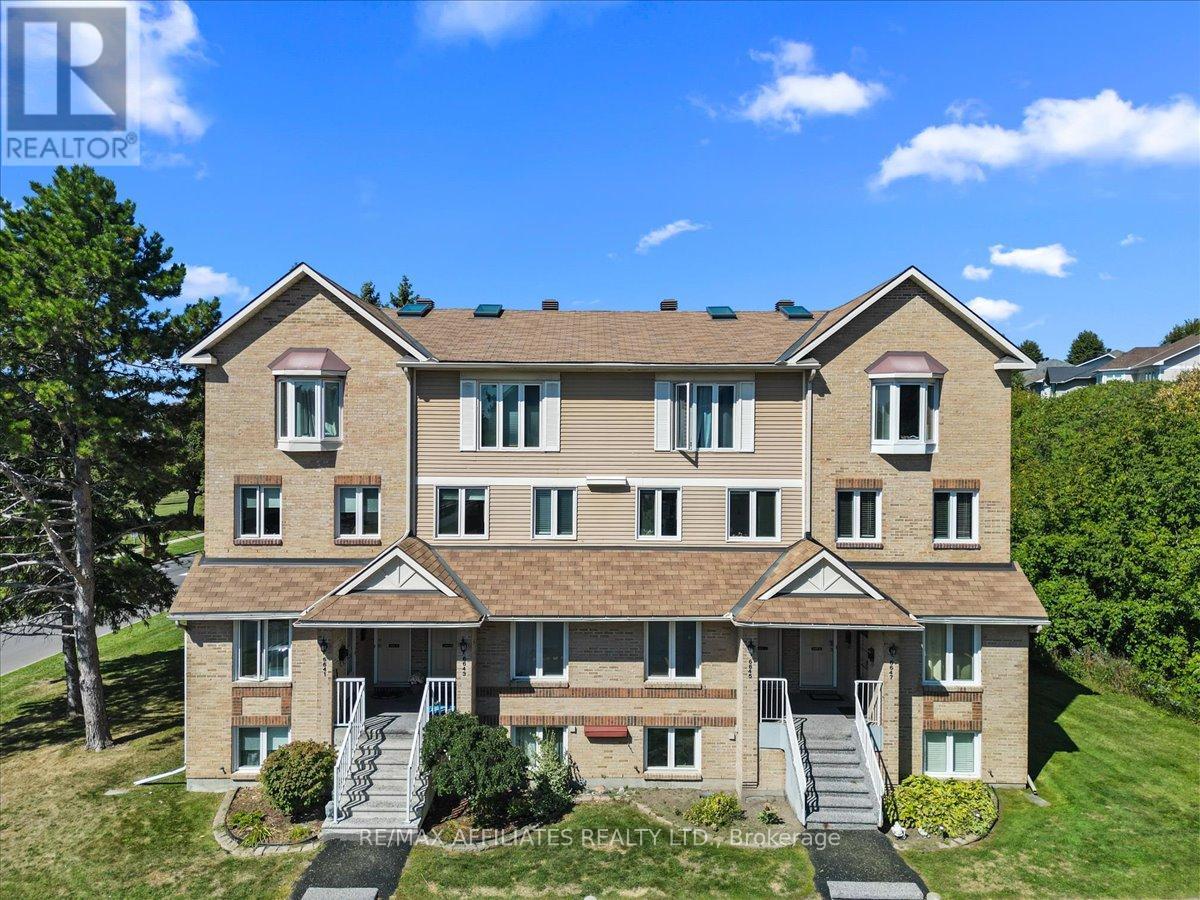 A - 6643 Bilberry Drive, Ottawa, Ontario  K1C 4N5 - Photo 1 - X12418649