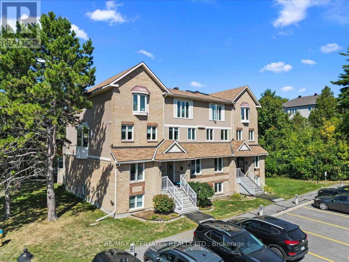 A - 6643 Bilberry Drive, Ottawa, Ontario  K1C 4N5 - Photo 2 - X12418649
