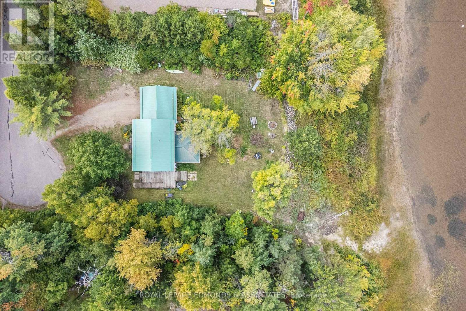 1095 Mountainview Drive, Laurentian Valley, Ontario  K8A 8E3 - Photo 39 - X12418688
