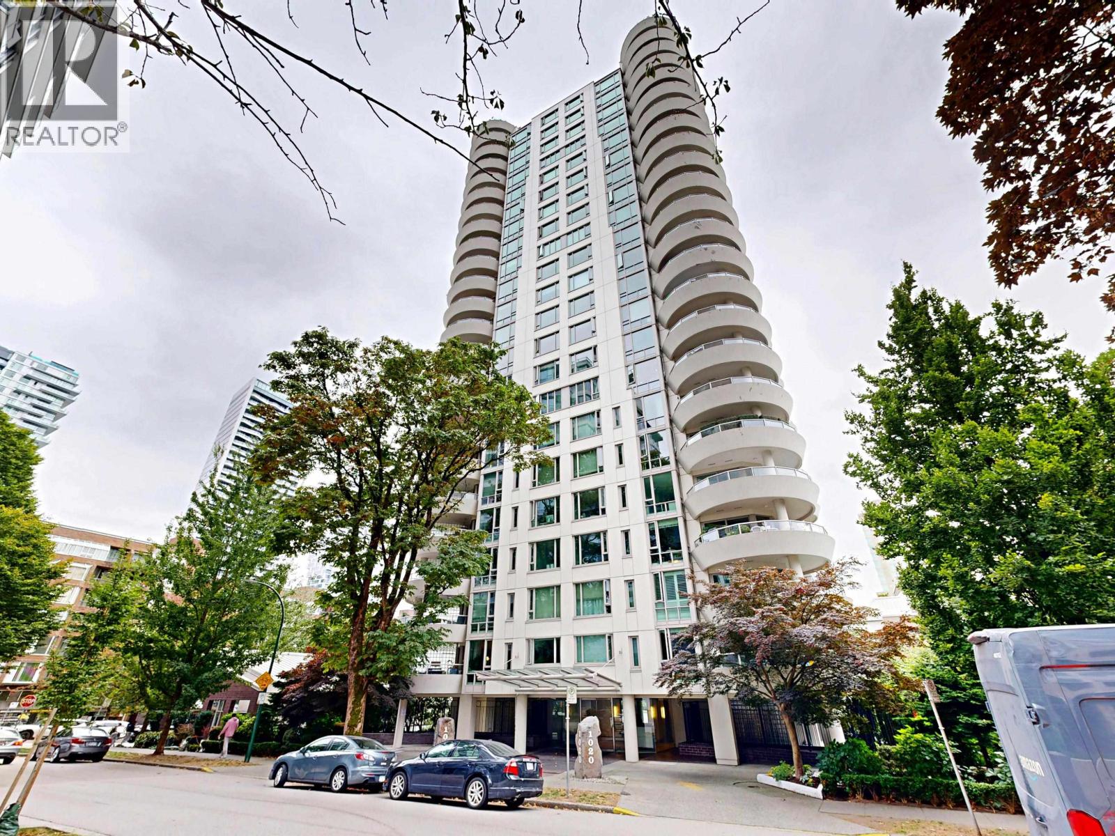 2004 1020 HARWOOD STREET, Vancouver, British Columbia
