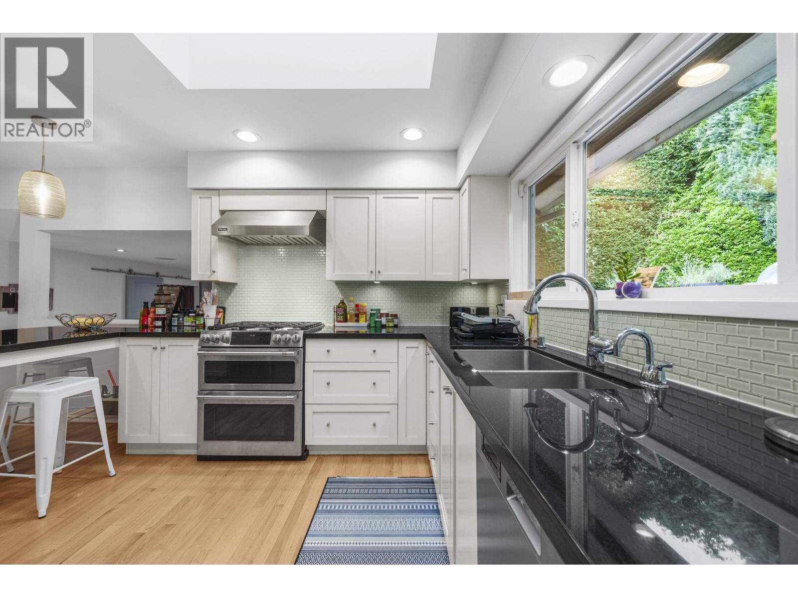 5154 Ranger Avenue, North Vancouver, British Columbia  V7R 3M4 - Photo 10 - R3050381