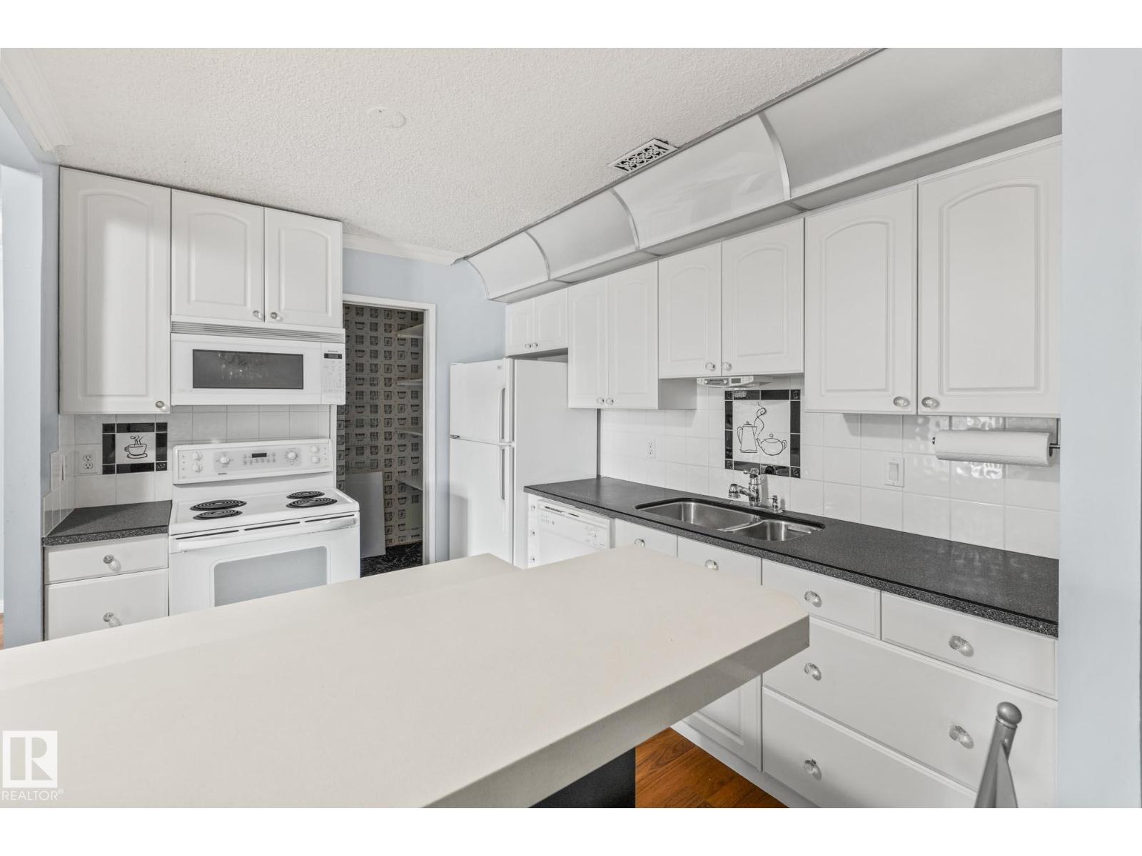 9331 172 St Nw, Edmonton, Alberta  T5T 3C3 - Photo 14 - E4458879
