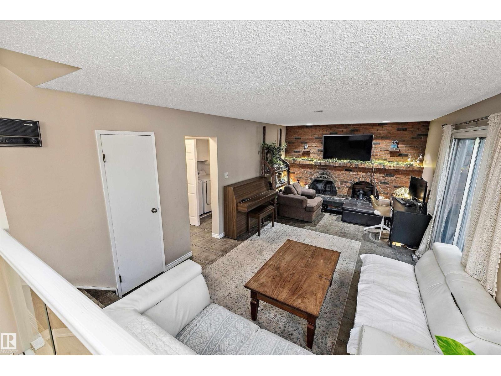 1456 Knottwood Rd E Nw, Edmonton, Alberta  T6K 2J9 - Photo 17 - E4458886