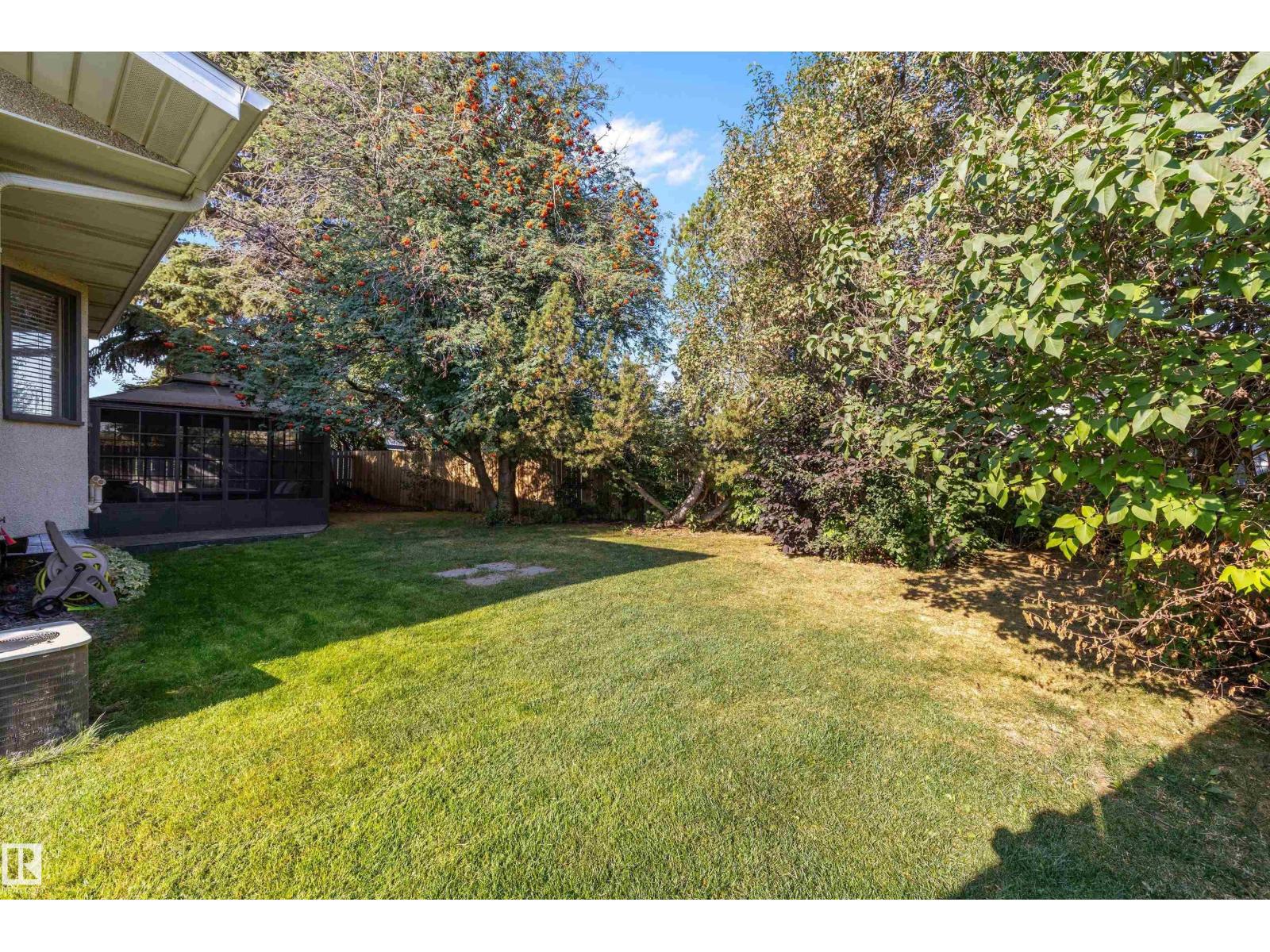 1456 Knottwood Rd E Nw, Edmonton, Alberta  T6K 2J9 - Photo 42 - E4458886