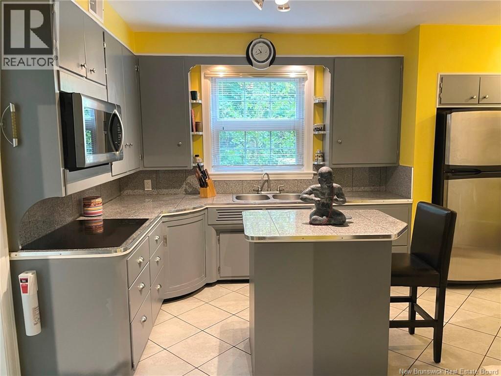 102 Portledge Avenue, Moncton, New Brunswick  E1C 5S7 - Photo 2 - NB127165