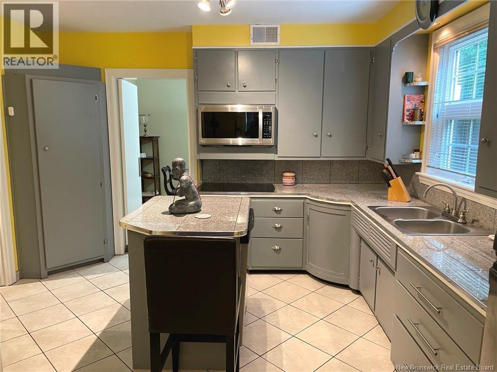 102 Portledge Avenue, Moncton, New Brunswick  E1C 5S7 - Photo 3 - NB127165