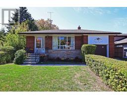 54 WARNER AVENUE, Toronto, Ontario