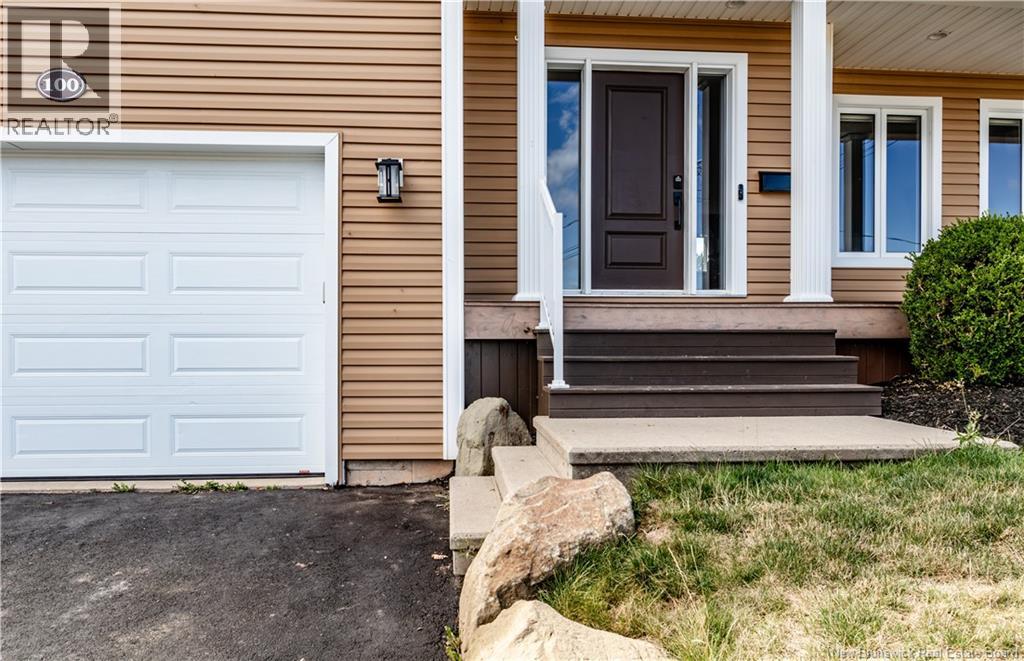 100 Fidele, Dieppe, New Brunswick  E1A 0C9 - Photo 2 - NB127129