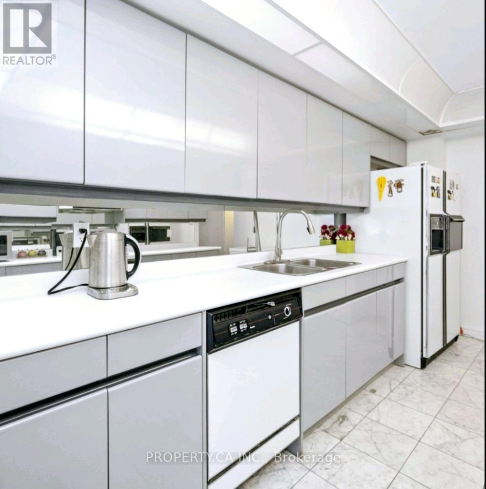1109 - 33 University Avenue, Toronto, Ontario  M5J 2S7 - Photo 13 - C12418479