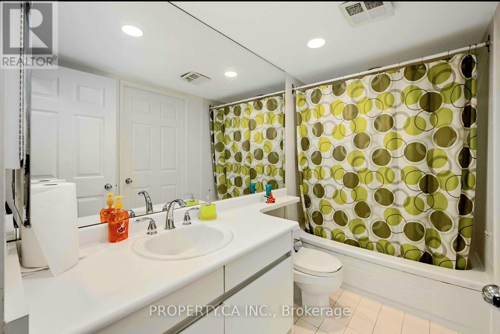 1109 - 33 University Avenue, Toronto, Ontario  M5J 2S7 - Photo 18 - C12418479