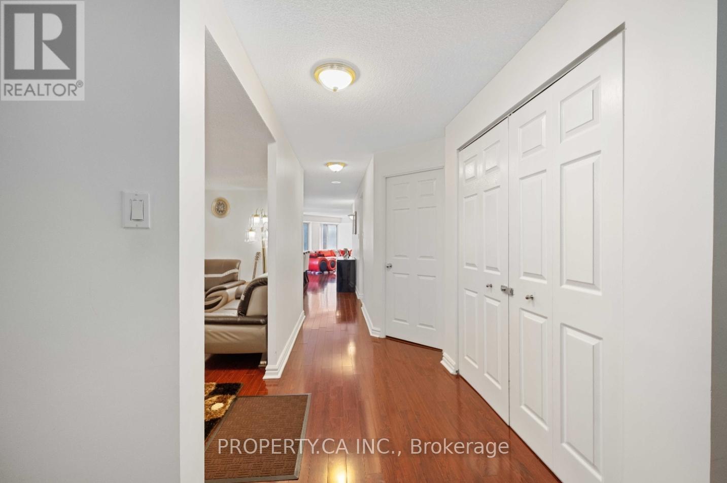 1109 - 33 University Avenue, Toronto, Ontario  M5J 2S7 - Photo 5 - C12418479
