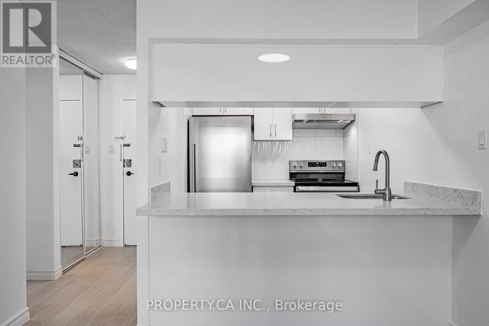 807 - 120 ST PATRICK STREET, Toronto, Ontario