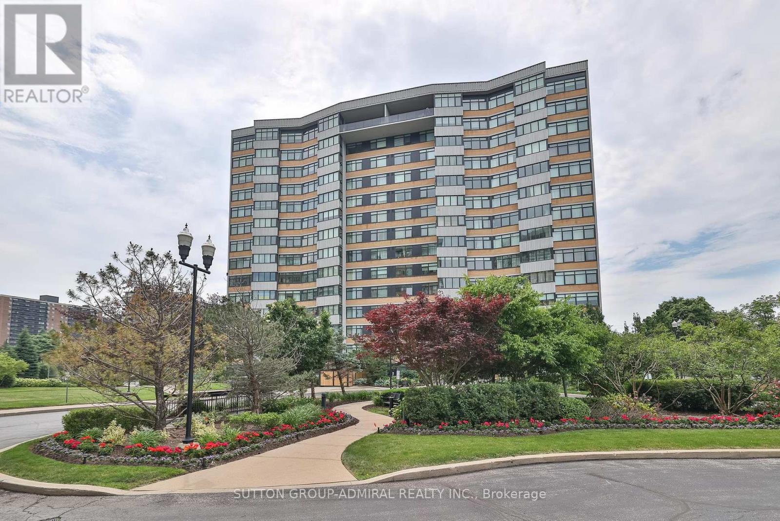 104 - 90 Fisherville Road, Toronto, Ontario  M2R 3J9 - Photo 1 - C12418594