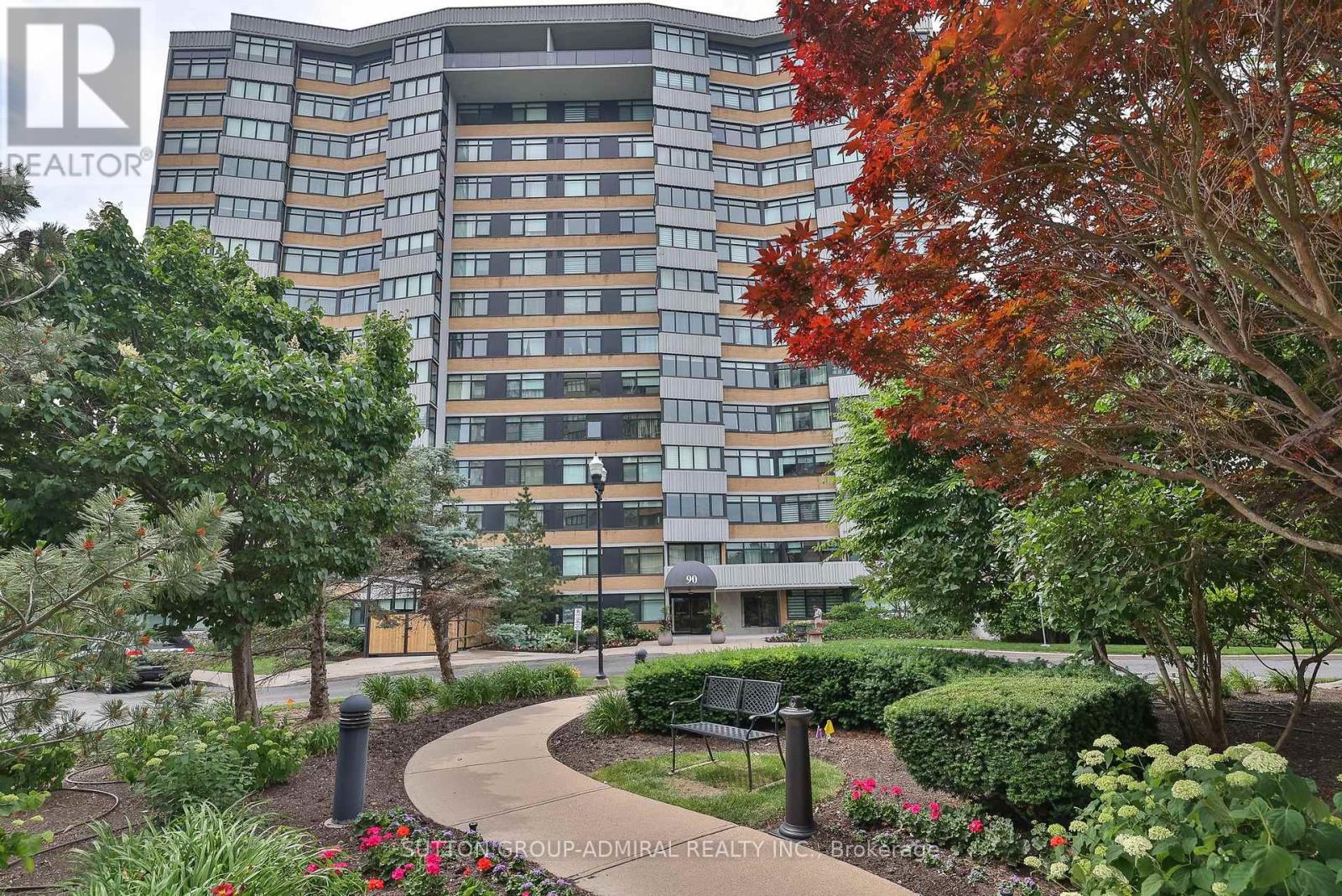 104 - 90 Fisherville Road, Toronto, Ontario  M2R 3J9 - Photo 2 - C12418594