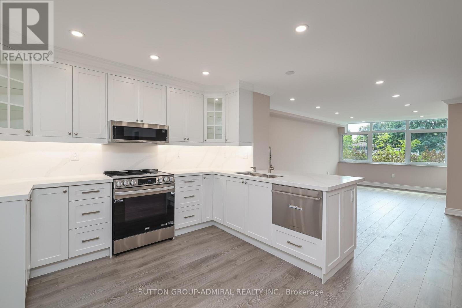 104 - 90 Fisherville Road, Toronto, Ontario  M2R 3J9 - Photo 8 - C12418594