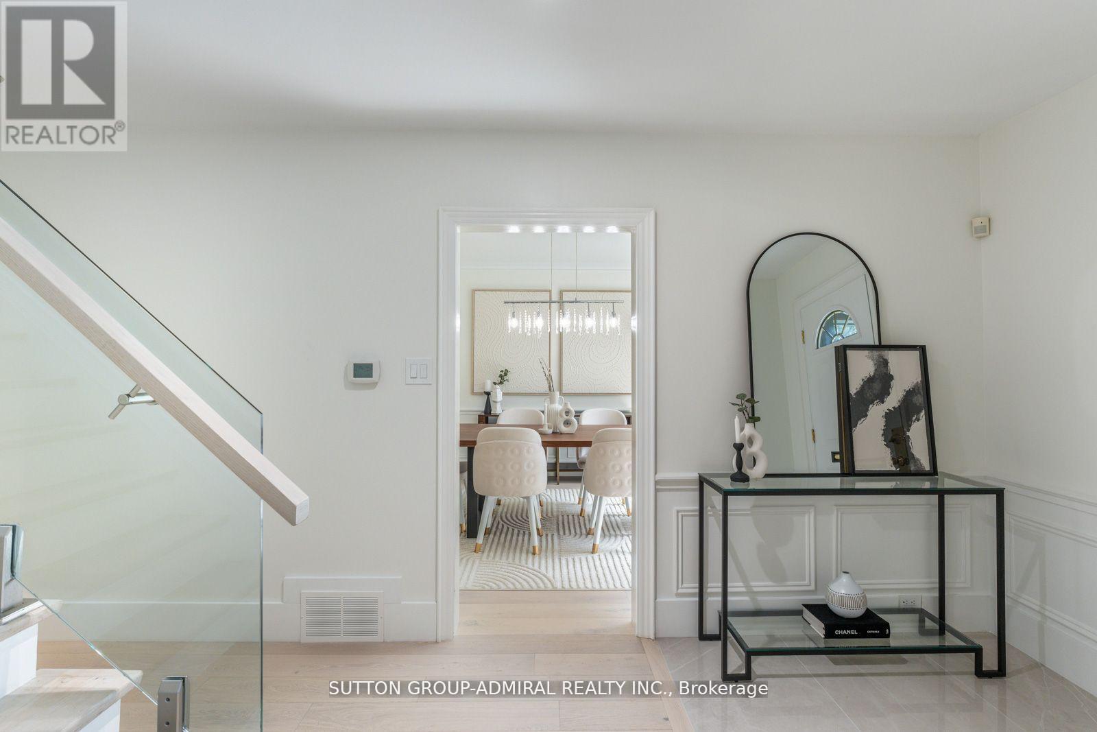 216 Glencairn Avenue, Toronto, Ontario  M4R 1N2 - Photo 6 - C12418629