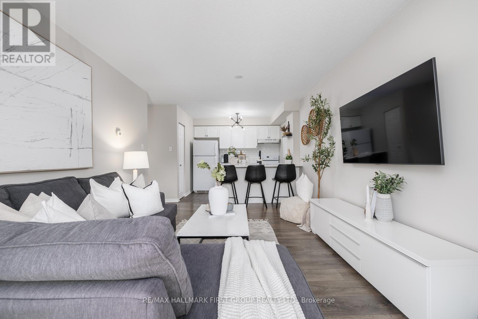 309 - 136 Aspen Springs Drive, Clarington, Ontario  L1C 0G9 - Photo 14 - E12418510
