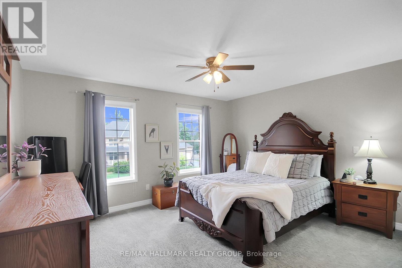 13 Beechgrove Gardens, Ottawa, Ontario  K2S 1W5 - Photo 38 - X12370932