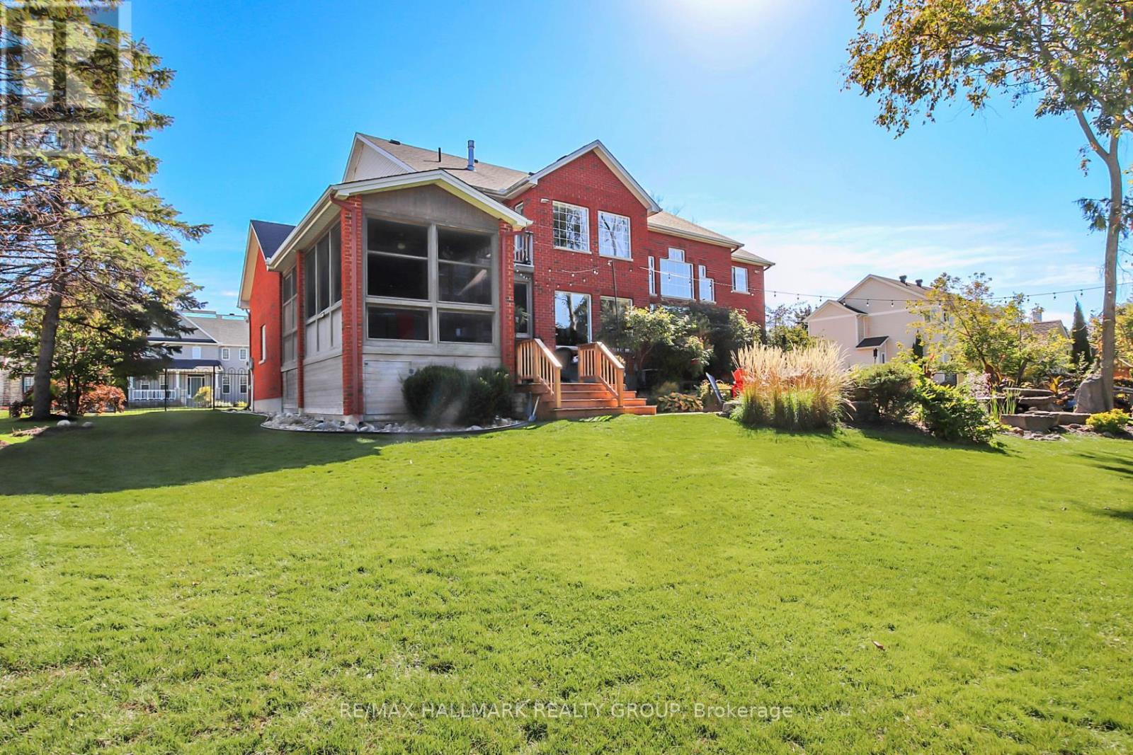 13 Beechgrove Gardens, Ottawa, Ontario  K2S 1W5 - Photo 49 - X12370932