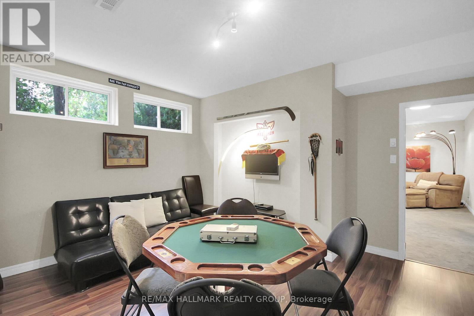 13 Beechgrove Gardens, Ottawa, Ontario  K2S 1W5 - Photo 42 - X12370932
