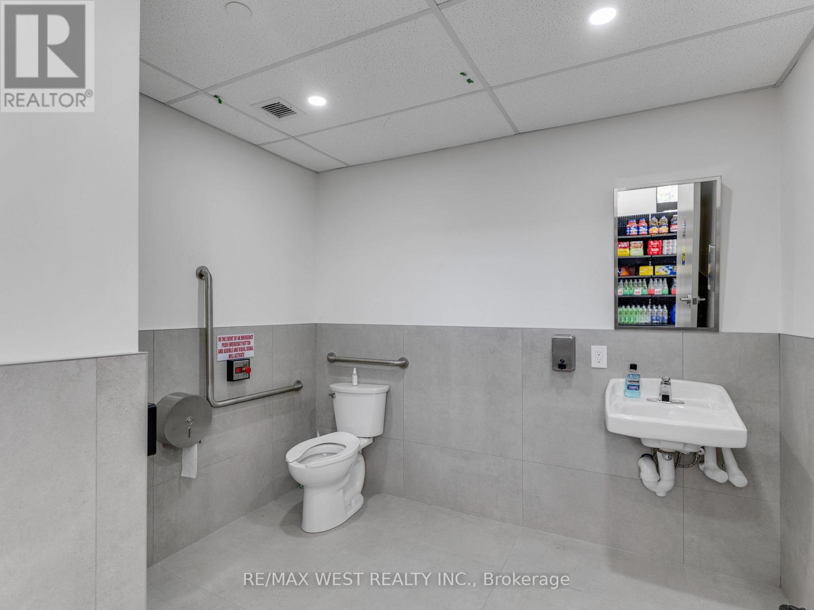 6 & 7 - 9000 Jane Street, Vaughan (Concord), Ontario  L4K 2M9 - Photo 21 - N12418424