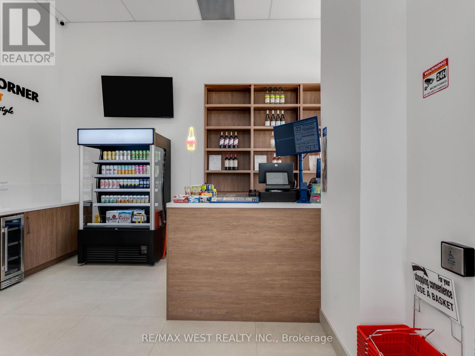 6 & 7 - 9000 Jane Street, Vaughan (Concord), Ontario  L4K 2M9 - Photo 7 - N12418424