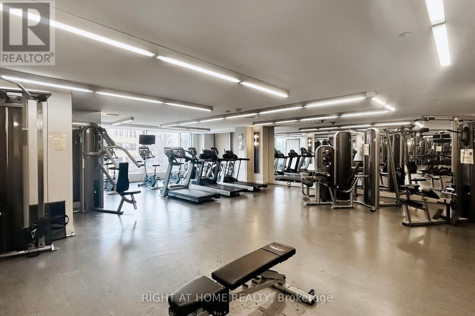 1609b - 9090 Yonge Street, Richmond Hill, Ontario  L4C 0Z1 - Photo 19 - N12418437