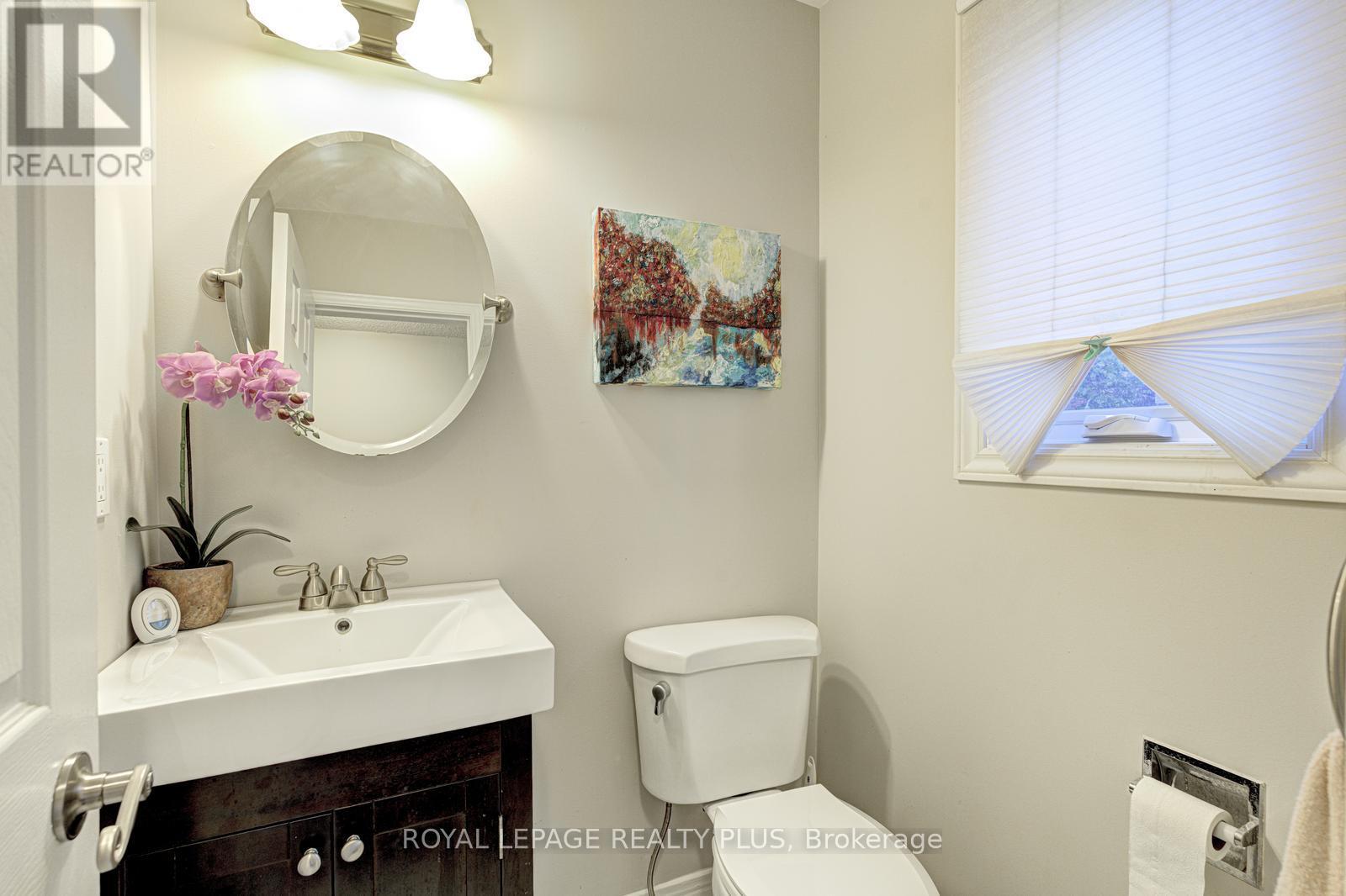 767 Playter Crescent, Newmarket, Ontario  L3X 1W7 - Photo 27 - N12418442