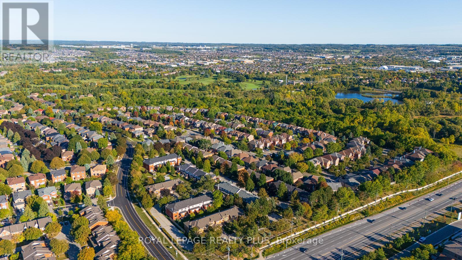 767 Playter Crescent, Newmarket, Ontario  L3X 1W7 - Photo 32 - N12418442