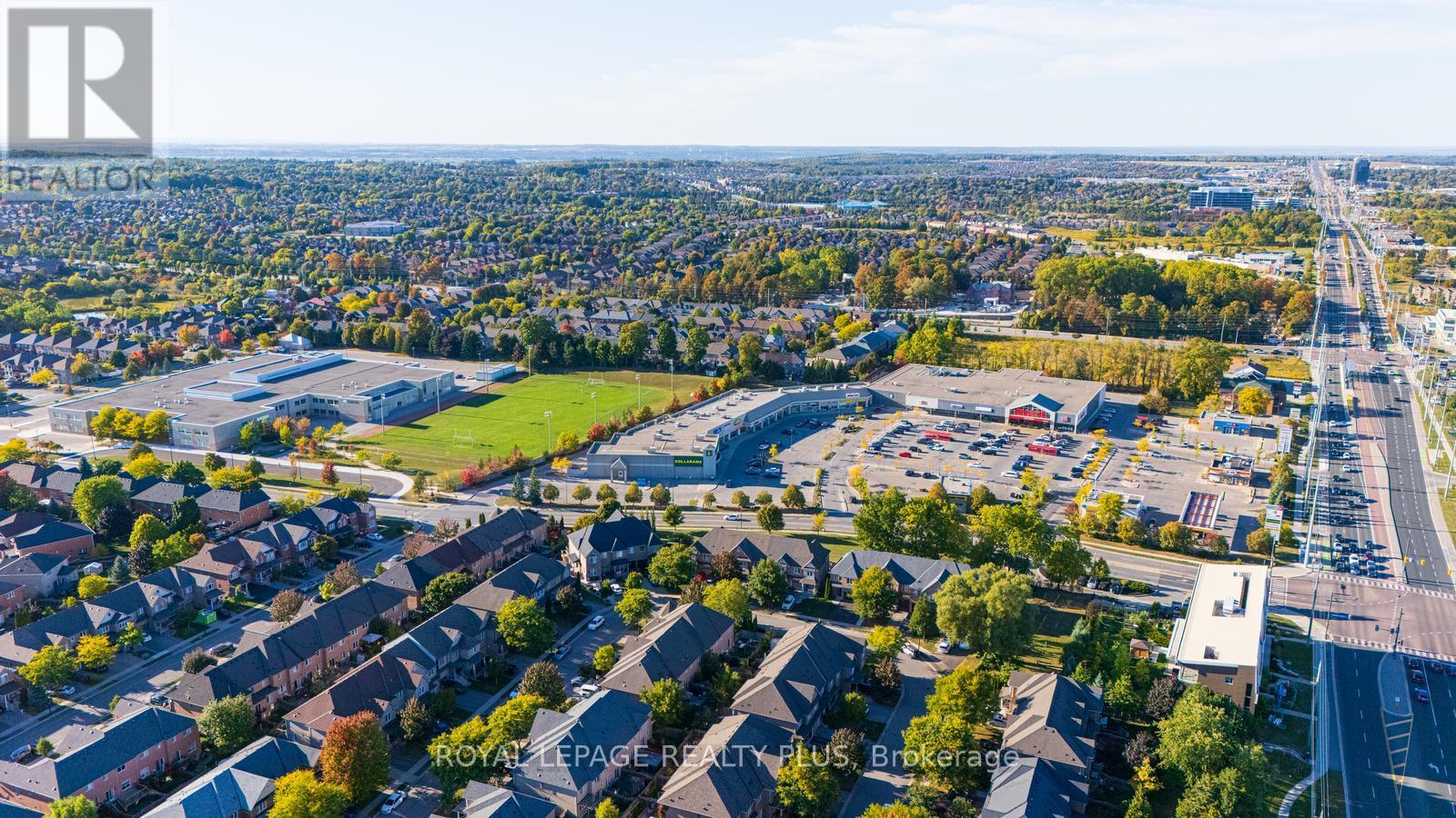767 Playter Crescent, Newmarket, Ontario  L3X 1W7 - Photo 34 - N12418442