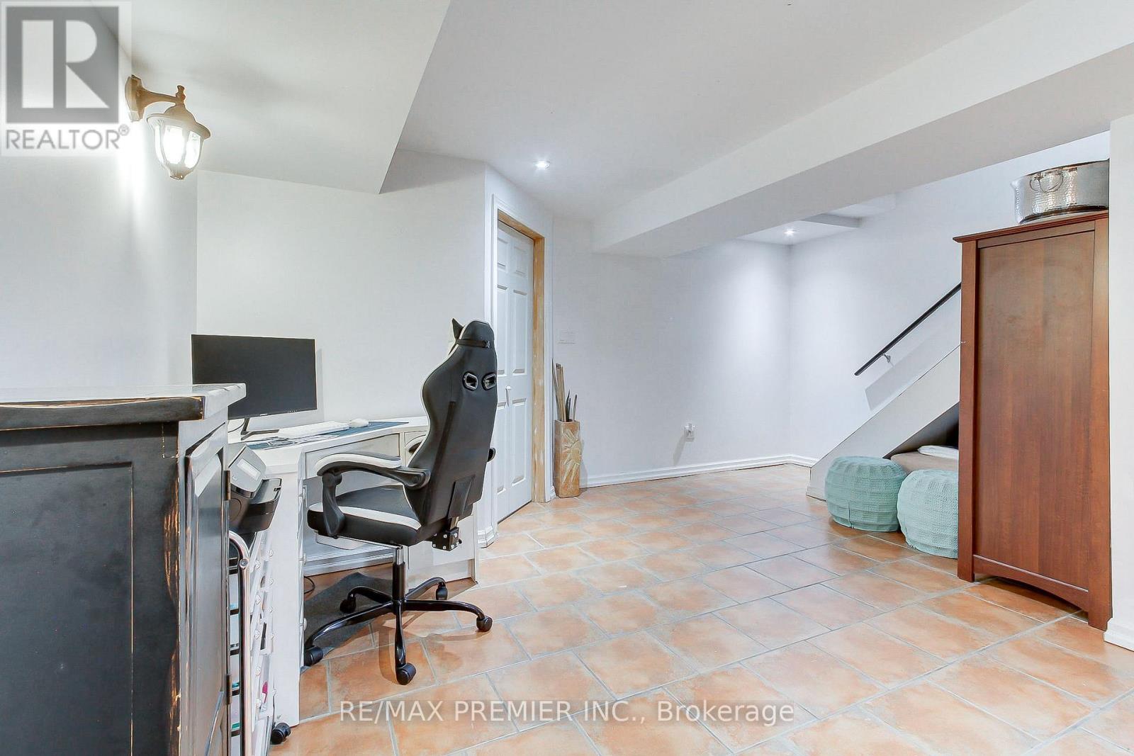 39 Ronan Crescent, Vaughan, Ontario  L4H 2J7 - Photo 18 - N12418451