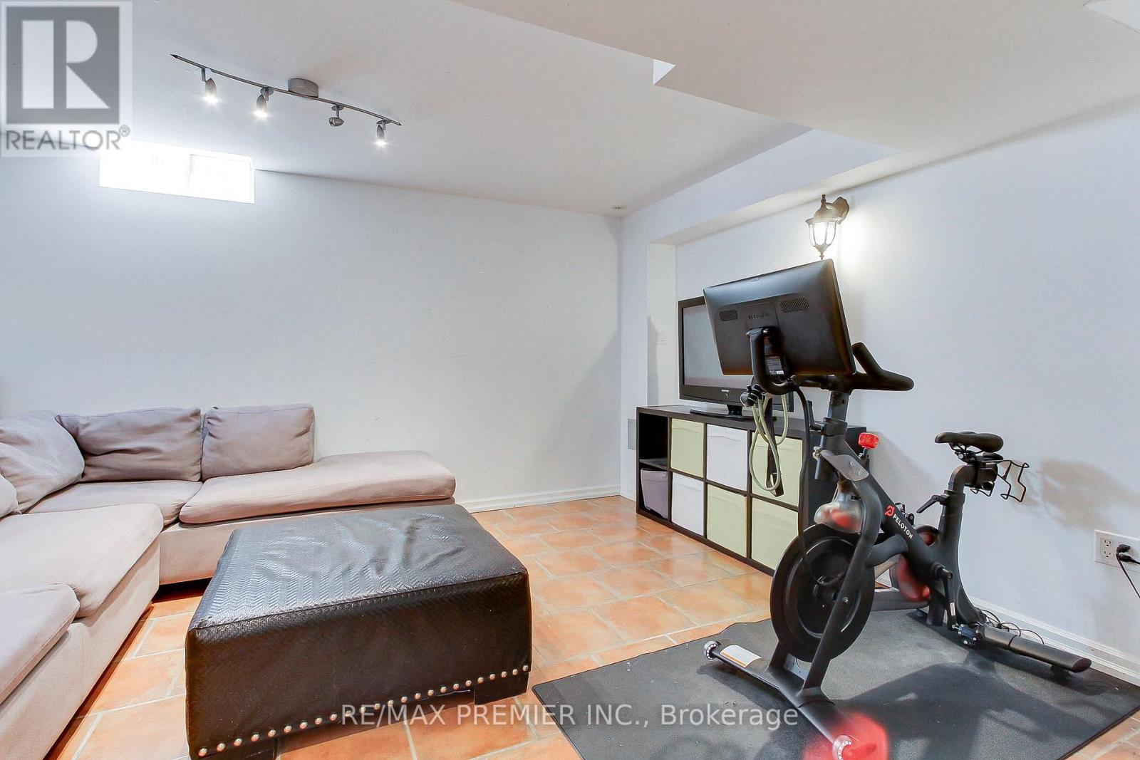 39 Ronan Crescent, Vaughan, Ontario  L4H 2J7 - Photo 20 - N12418451