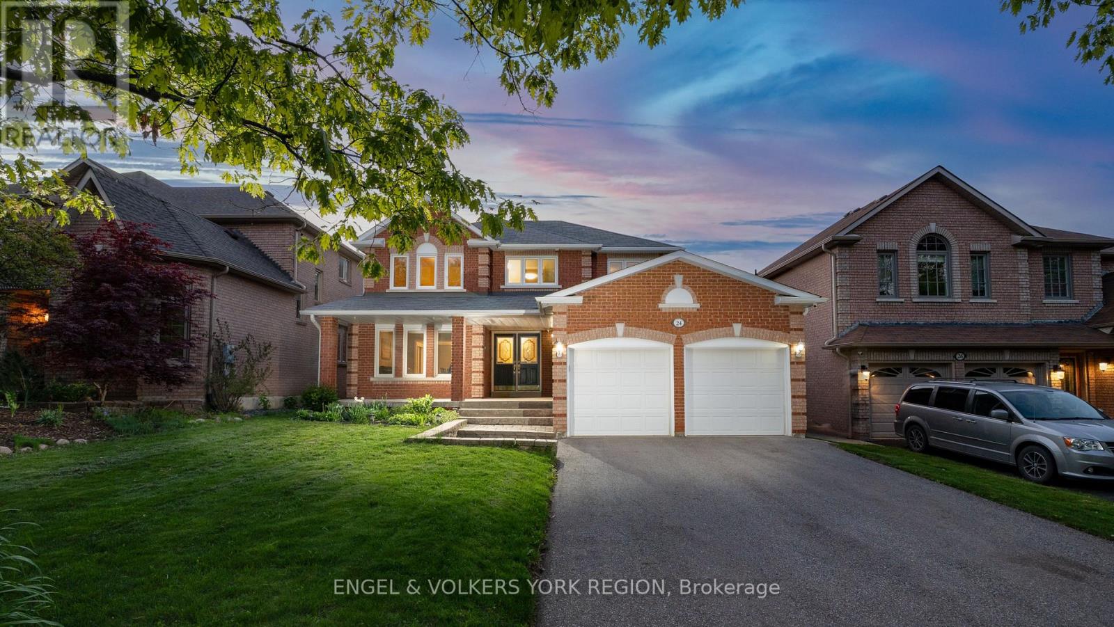 24 Timber Valley Avenue, Richmond Hill, Ontario  L4E 3S6 - Photo 1 - N12418521