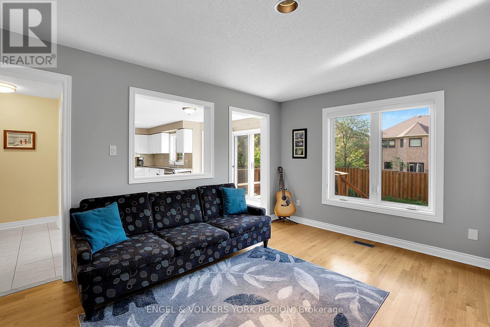 24 Timber Valley Avenue, Richmond Hill, Ontario  L4E 3S6 - Photo 19 - N12418521