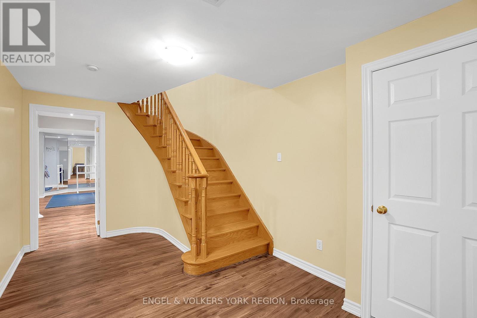 24 Timber Valley Avenue, Richmond Hill, Ontario  L4E 3S6 - Photo 33 - N12418521