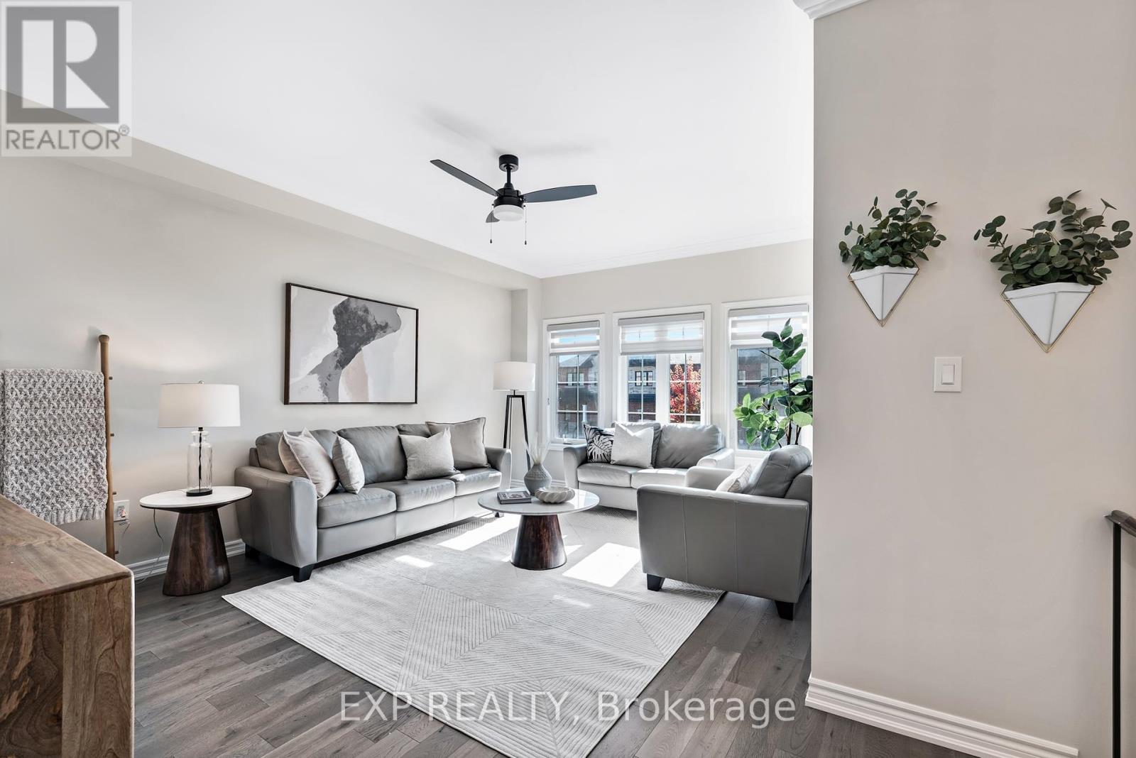 9 Gord Matthews Way, Uxbridge, Ontario  L9P 0E9 - Photo 4 - N12418551