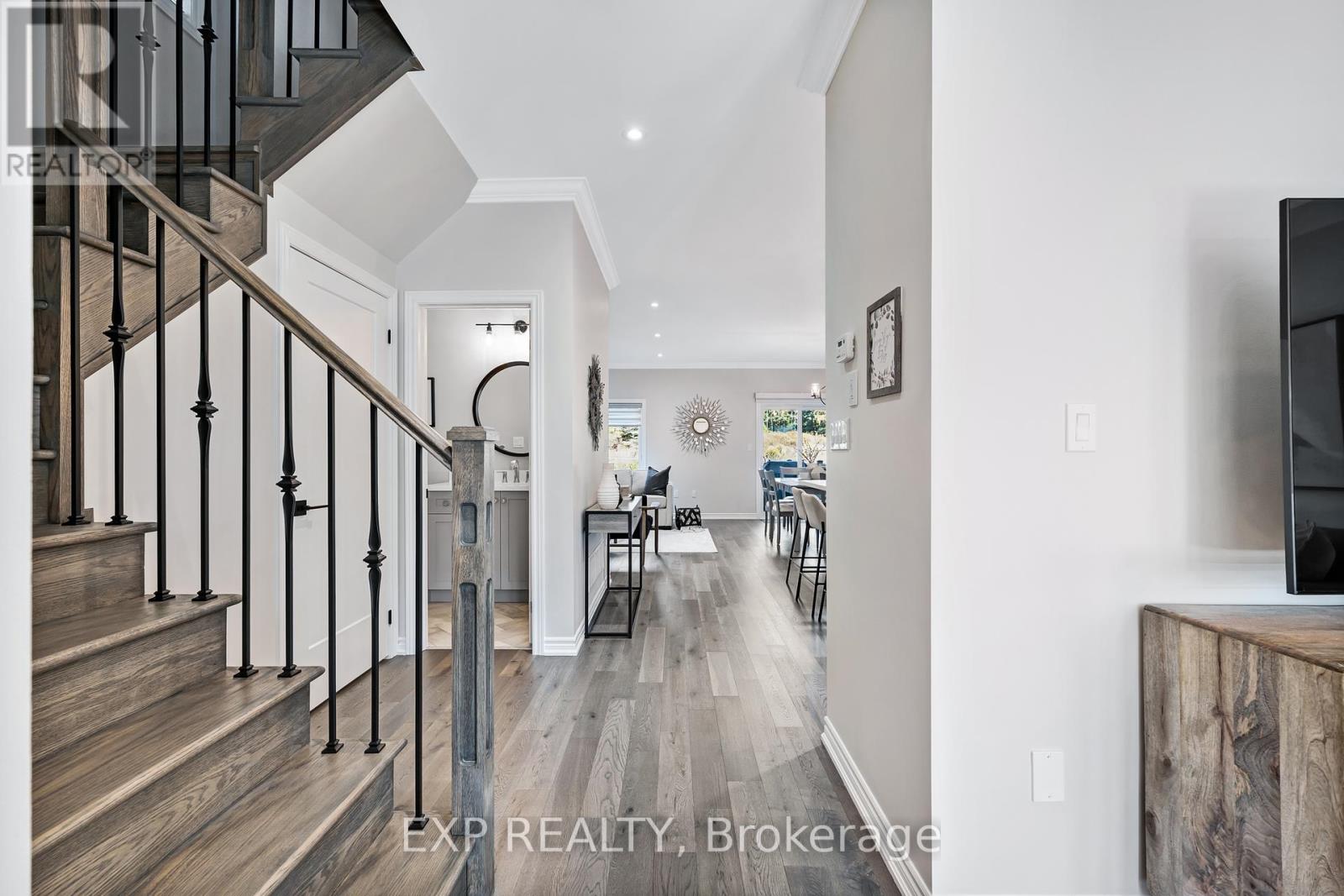 9 Gord Matthews Way, Uxbridge, Ontario  L9P 0E9 - Photo 7 - N12418551