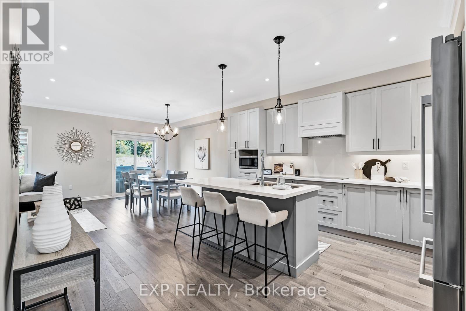 9 Gord Matthews Way, Uxbridge, Ontario  L9P 0E9 - Photo 8 - N12418551
