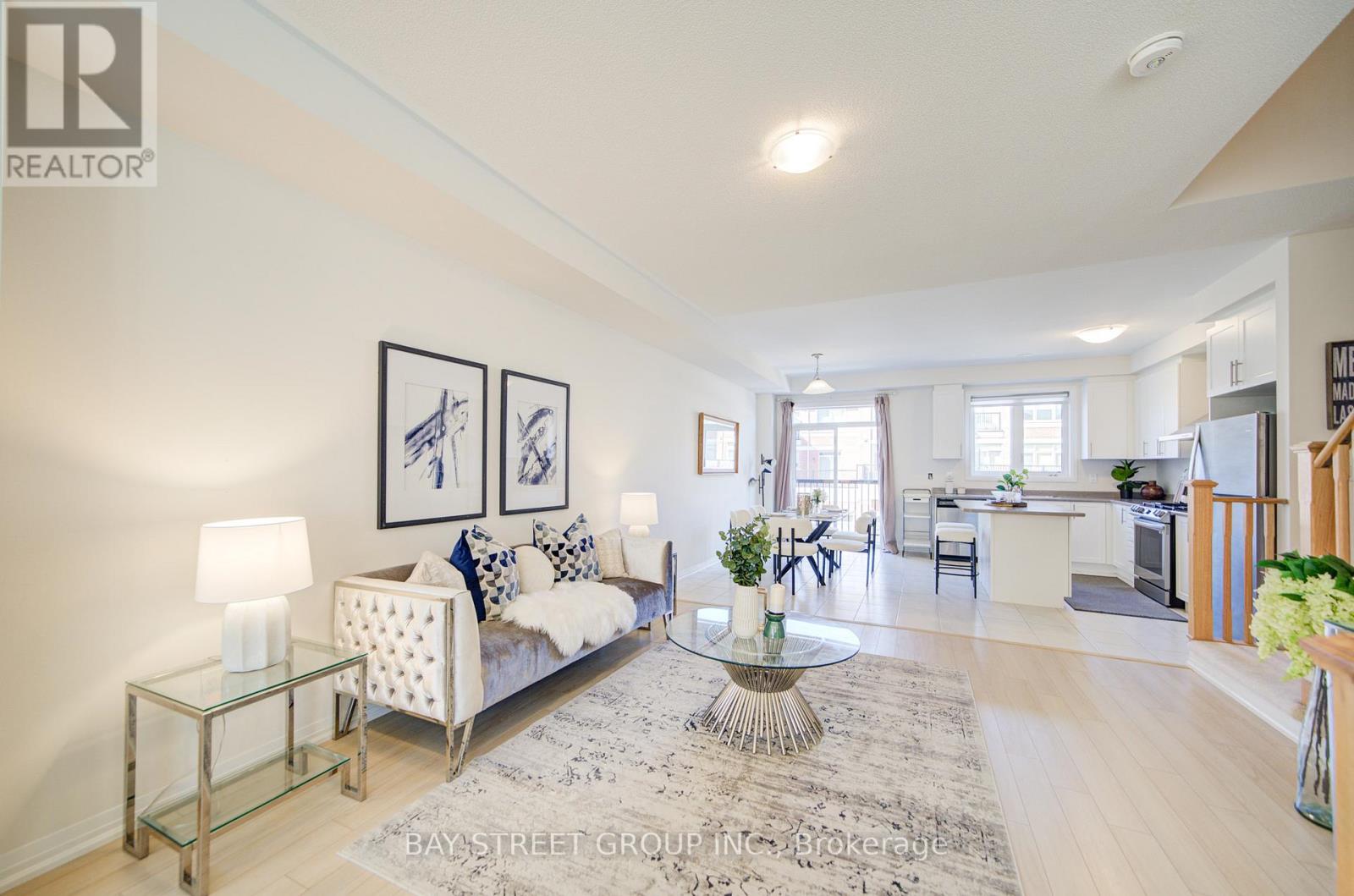 28 Sissons Way, Markham, Ontario  L6B 1R2 - Photo 11 - N12418605