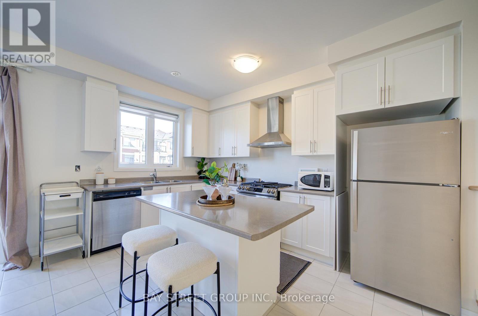 28 Sissons Way, Markham, Ontario  L6B 1R2 - Photo 14 - N12418605