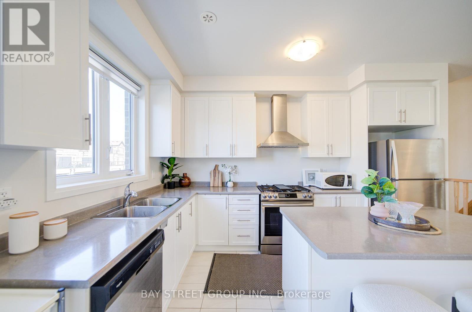 28 Sissons Way, Markham, Ontario  L6B 1R2 - Photo 18 - N12418605