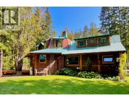 785 Beech Road, nakusp, British Columbia