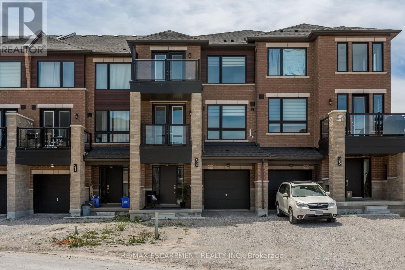 33 Red Maple Lane, Barrie, Ontario  L9J 0N4 - Photo 1 - S12418489